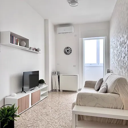 Aliste Apartment *